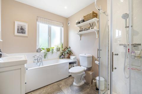 6 Hackbridge Park Gardens, Carshalton, SM5 2HD