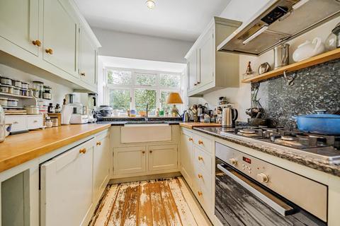 5 Cliveden Road, London, SW19 3RD