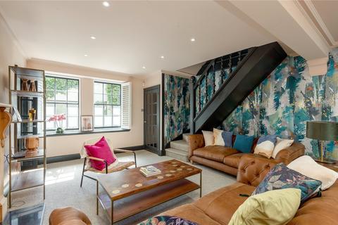 11 Circus Lane, Edinburgh, EH3 6SU
