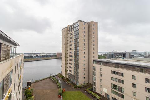 2 bedroom penthouse to rent, Maia House, Celestia, Cardiff Bay