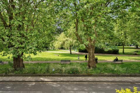60a Mina Road, Bristol, BS2 9XL
