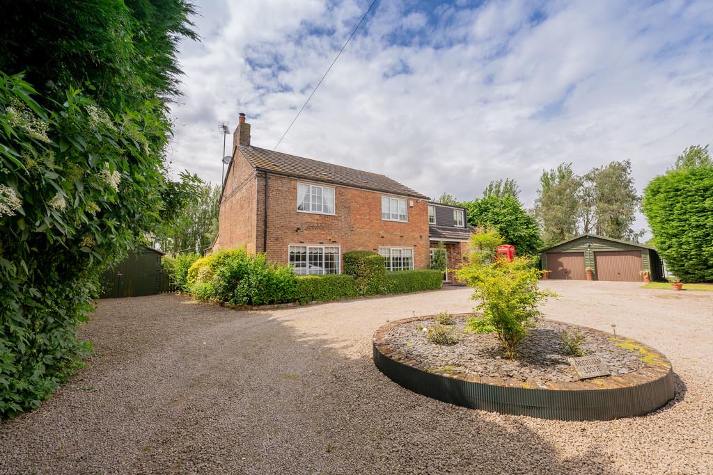 Upwell 4 bed detached house for sale £700,000
