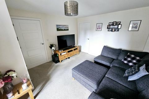 3 bedroom end of terrace house for sale, Juno Crescent, Brackley