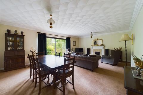 3 bedroom detached bungalow for sale, Berry Hedge Lane, Burton-on-Trent