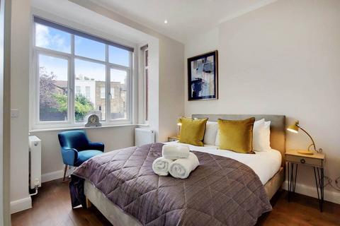 2 bedroom maisonette for sale, Denehurst Gardens, Acton, London, W3