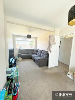 3 bedroom end of terrace house to rent, Rothesay Road, Gosport