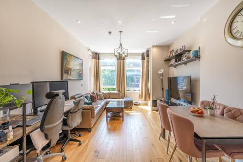 2 bedroom flat for sale, Greencroft Gardens, South Hampstead, London, NW6