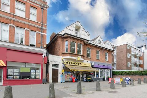 4 bedroom flat to rent, Finchley Road, Hampstead, London, NW3