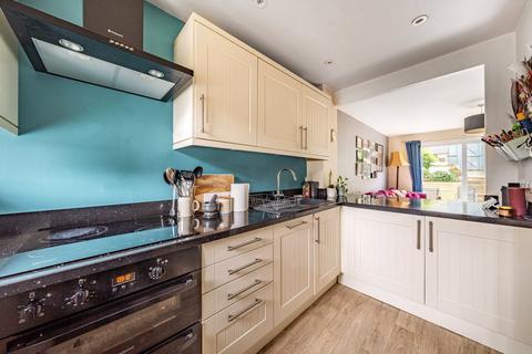 13 Ashbury Crescent, Guildford, GU4 7HG