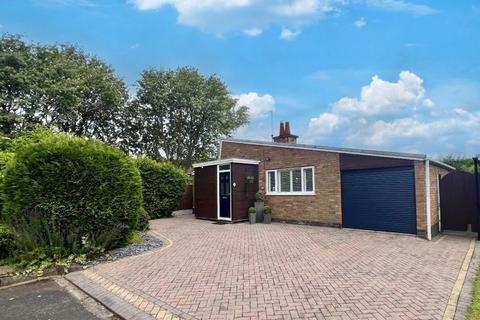 2 bedroom bungalow for sale, Stoneacre Close, Finchfield, Wolverhampton WV3