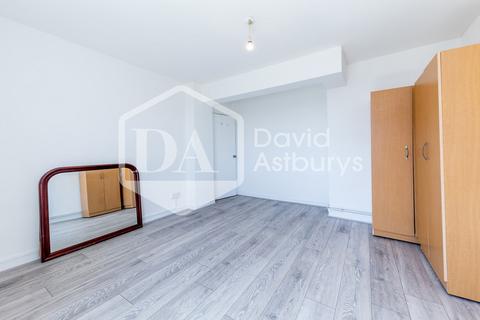 3 bedroom apartment to rent, Wightman Road, Harringay Ladder, London