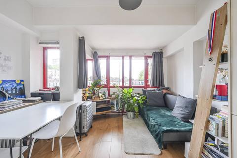 1 bedroom flat to rent, Maynards Quay, Wapping, London, E1W