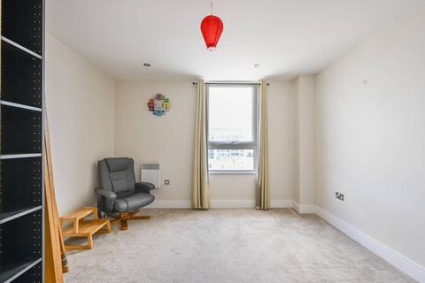 Flat 27, Park Heights Court, 1 Wharf Lane, London, E14 7HW