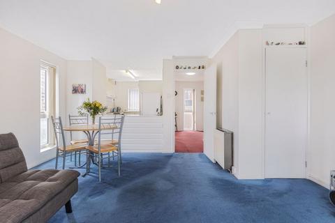 2 bedroom flat for sale, Aspen House, Longlands Road, Sidcup, DA15 7LZ