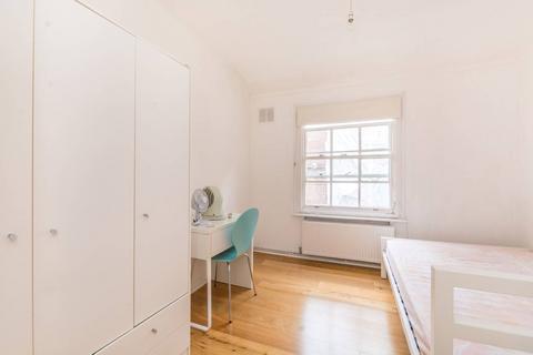 2 bedroom flat to rent, Siddons Court, Covent Garden, London, WC2E