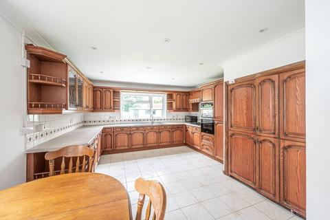 9 bedroom detached house to rent, Willesden Green, Mapesbury Estate, London, NW2