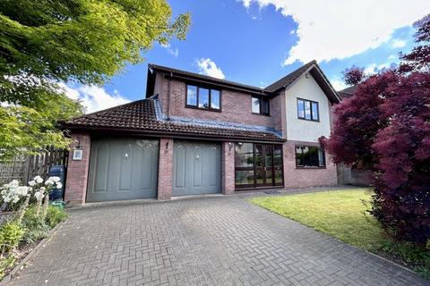 4 bedroom detached house for sale, The Cedars, Llanfoist