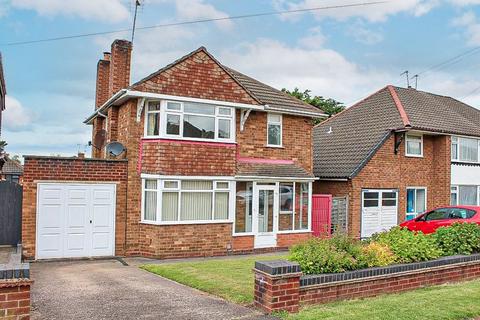3 bedroom detached house for sale, Dumbleberry Avenue, BROWNSWALL ESTATE, SEDGLEY, DY3 3NN