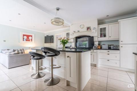 5 bedroom detached house for sale, Knighton Road, Four Oaks, Sutton Coldfield