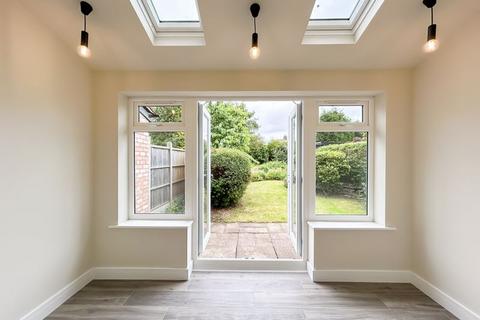 9 Lindens Drive, Sutton Coldfield, B74 2AQ
