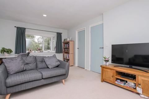 2 bedroom duplex for sale, Western Crescent, Banbury