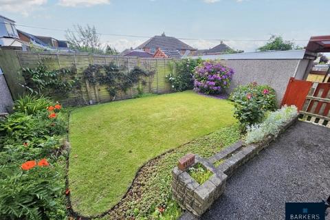 2 bedroom detached bungalow for sale, Douglas Avenue, Soothill, Batley