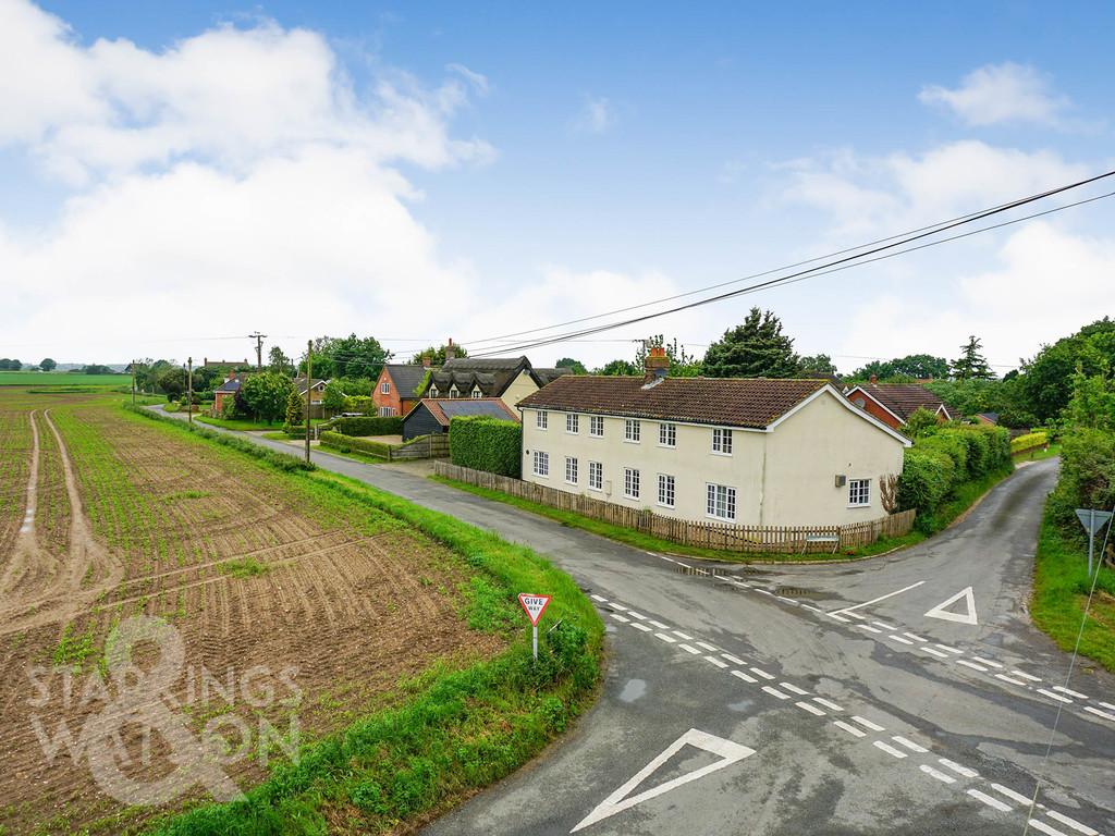 High Oak Road, Wicklewood, Wymondham 5 bed detached house for sale £