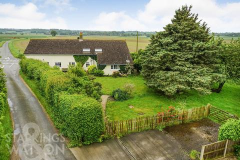 5 bedroom detached house for sale, High Oak Road, Wicklewood, Wymondham