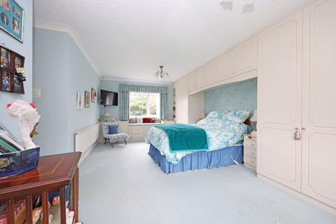 4 bedroom detached bungalow for sale, Berne Avenue, Westlands