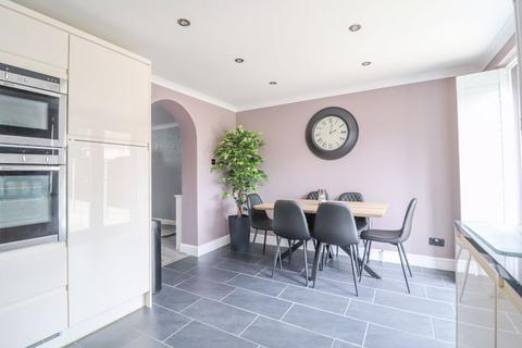 45 Elmdon Road, South Ockendon, RM15 5BF