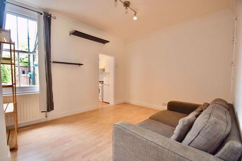 1 bedroom ground floor flat for sale, Denison Road, London SW19