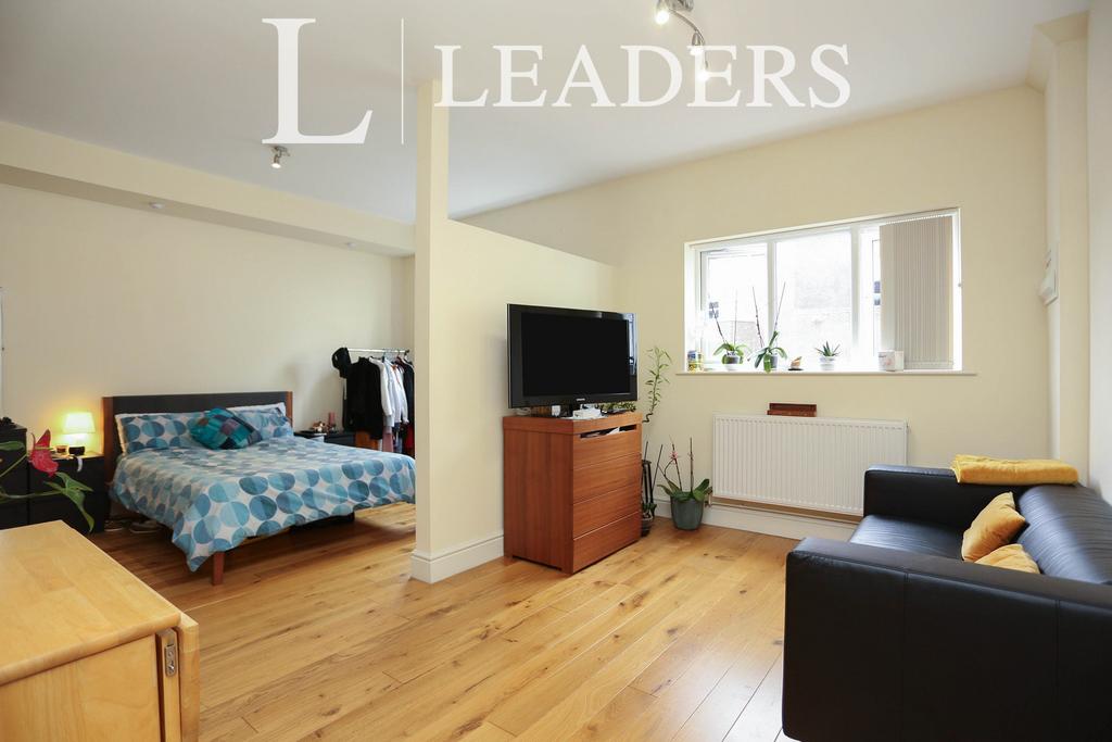 Metro Apartments, SE13 Studio to rent £1,250 pcm (£288 pw)