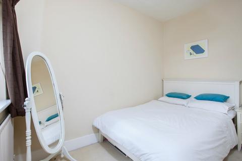 1 bedroom flat to rent, Freke Road