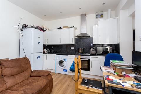 1 bedroom flat to rent, Wanstead Park Avenue