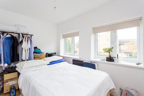 1 bedroom flat to rent, Wanstead Park Avenue