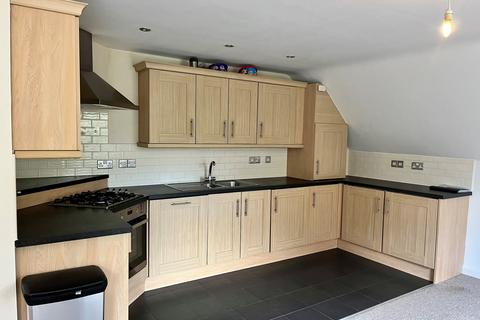 2 bedroom apartment to rent, Winchester Road, Bishops Waltham, SO32