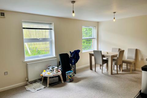 2 bedroom apartment to rent, Winchester Road, Bishops Waltham, SO32