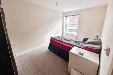 2 bedroom apartment to rent, Winchester Road, Bishops Waltham, SO32