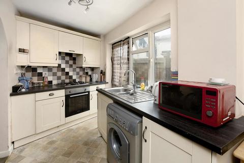 1 bedroom cottage for sale, French Street, Teignmouth