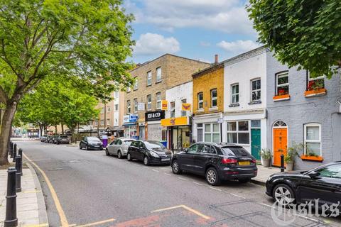 3 bedroom terraced house for sale, Globe Road, London