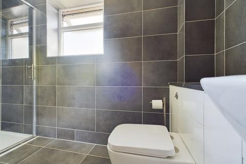 2 Tehidy Close, Camborne, TR14 0HL