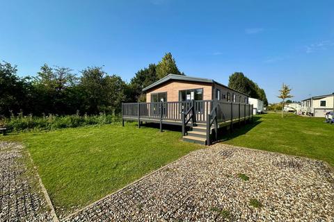 2 bedroom mobile home for sale, Dobbs Weir Caravan Park , Essex Road