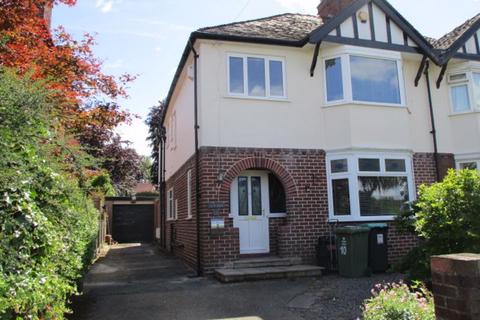 3 bedroom semi-detached house to rent, Westminster Drive, Wrexham