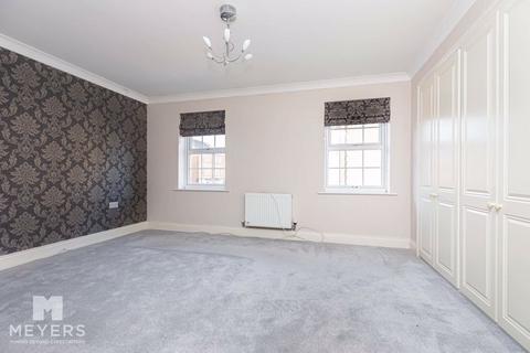 3 bedroom house to rent, St. Georges Drive, Bournemouth, BH11