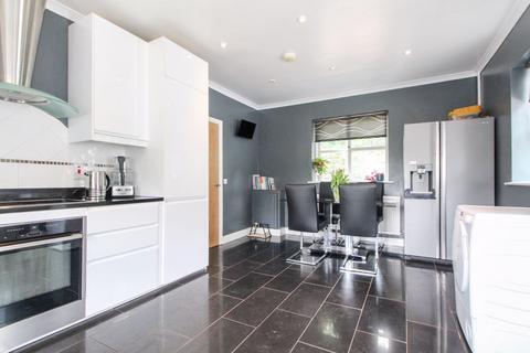 4 bedroom detached house for sale, High Street, Bedford MK44