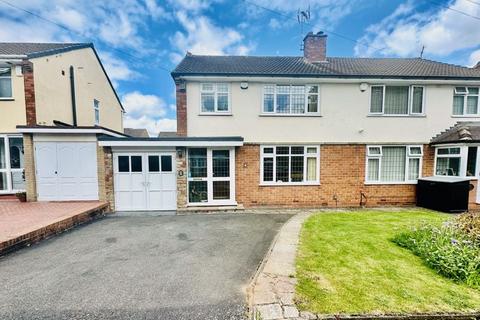 3 bedroom semi-detached house for sale, Dingle View, Dudley DY3
