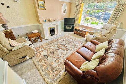 3 bedroom semi-detached house for sale, Dingle View, Dudley DY3