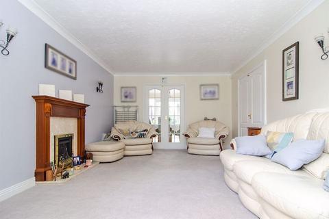 4 bedroom detached house for sale, Two Oaks Avenue, Burntwood WS7