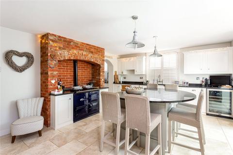 4 bedroom detached house for sale, Five Ashes Road, Castle Hill