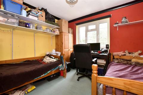185 Cobham Road, Fetcham, Leatherhead, KT22 9RU